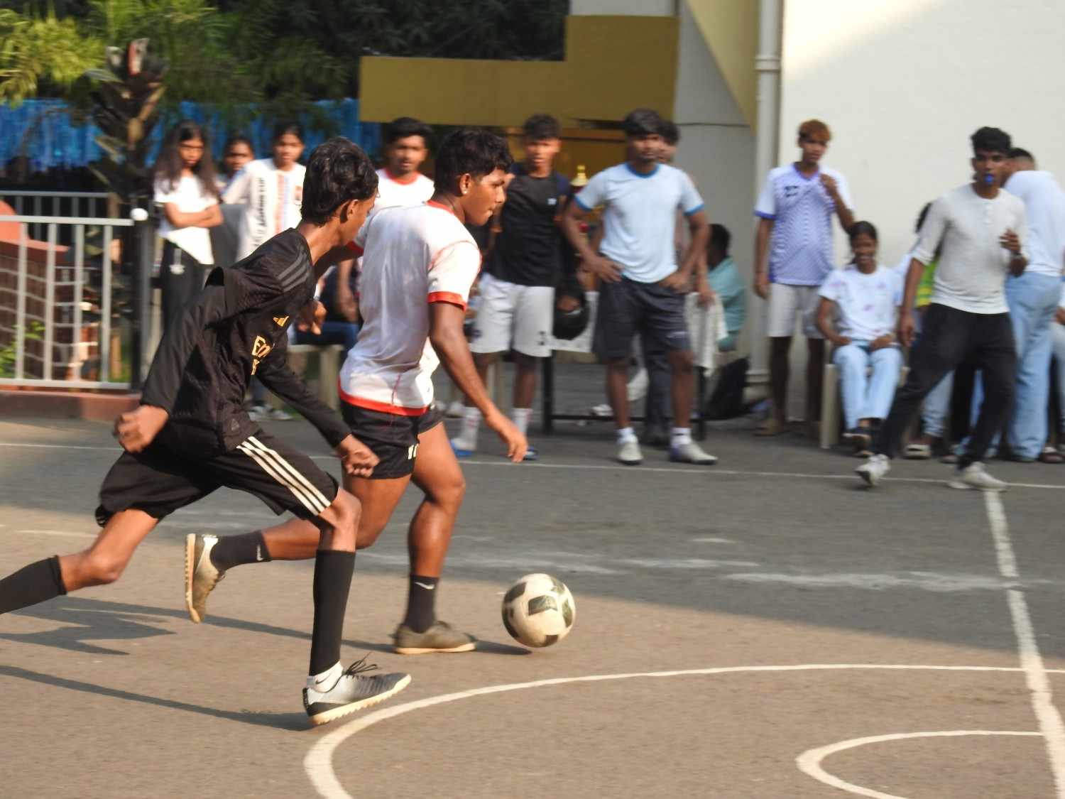 RINK FOOTBALL-100kb